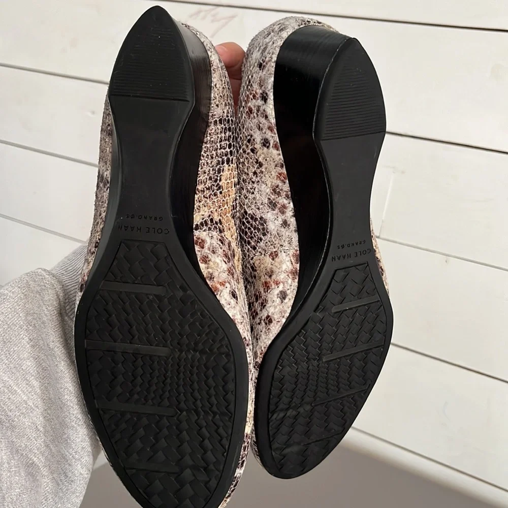 Cole Haan wedge snake print shoe size 10 - Picture 5 of 8